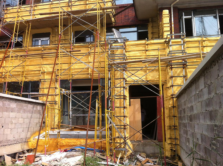 噴涂聚氨酯外保溫系統(tǒng)